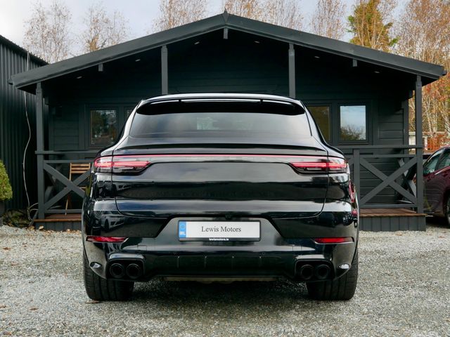 Image for 2022 Porsche Cayenne TURBO S E-HYBRID, CARBON CERAMICS, BOSE, SUNROOF, SPORTS EXHAUST, HUD, ADAPTIVE CRUISE CONTROL