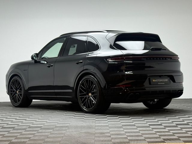 Image for 2026 Porsche Cayenne BLACK EDITION V6 E-HYBRID
