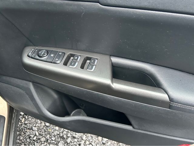 Image for 2016 Kia Sportage SATNAV AND REV CAMERA