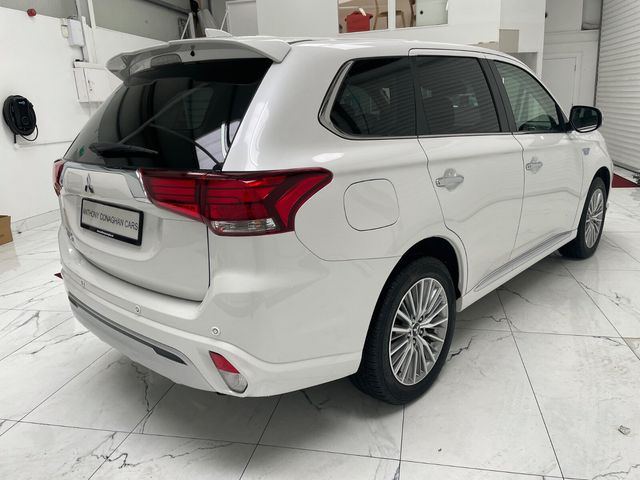 Image for 2020 Mitsubishi Outlander 2.4L Plug-in EV S-Edition 5 seat