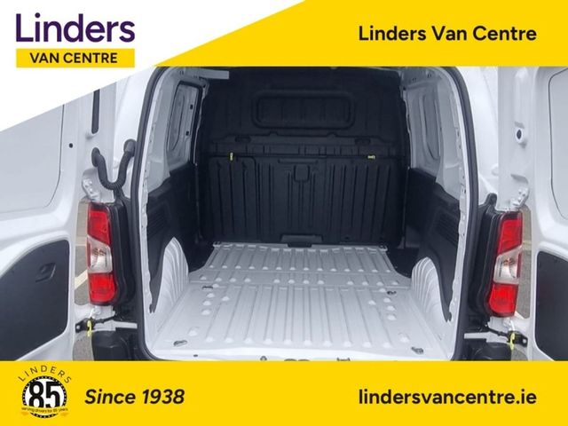 Image for 2026 Opel Combo KOMFORT AUTOMATIC 