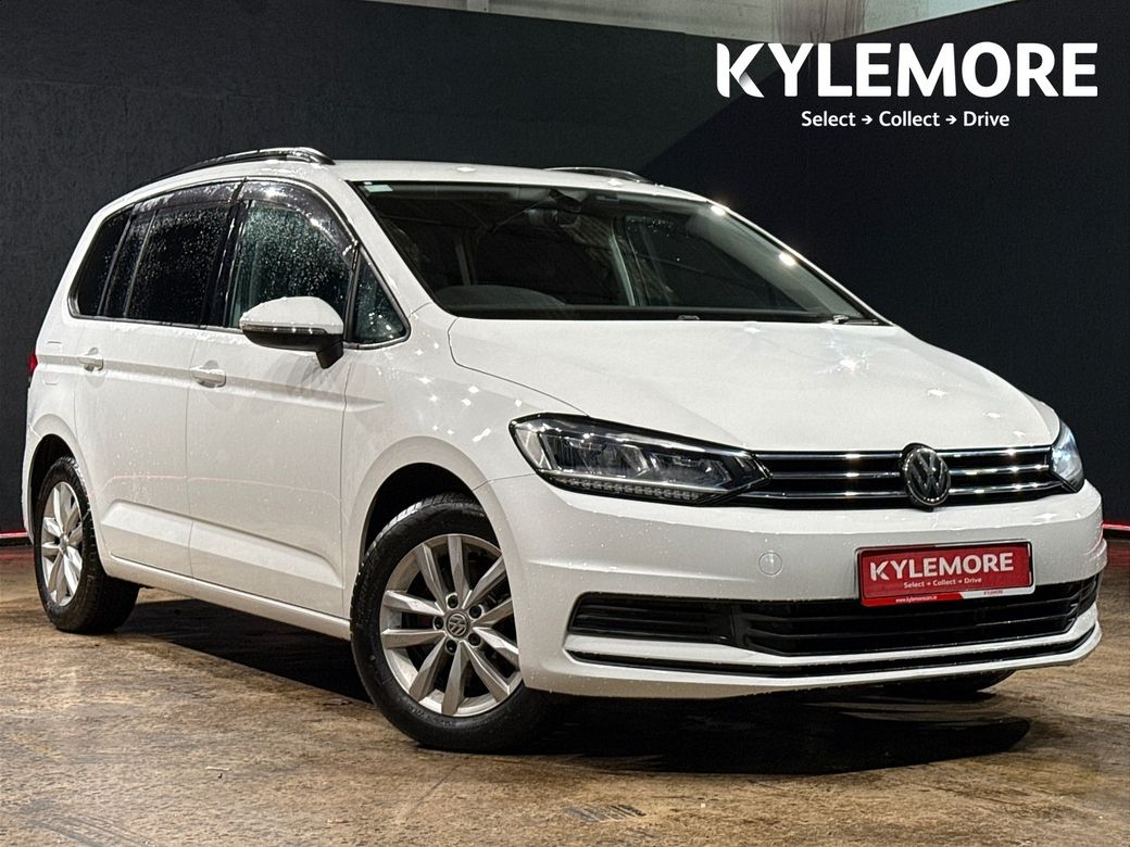 Image for 2017 Volkswagen Touran 1.4 AUTOMATIC - ALLOY WHEELS - HEATING / AC CONTROLS - REVERSE CAMERA - 