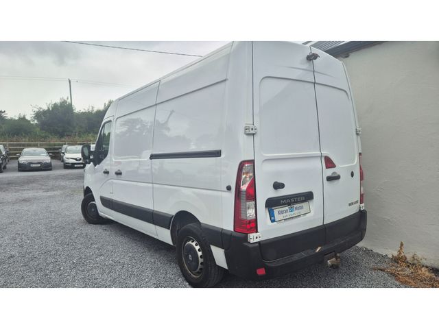 Image for 2020 Renault Master MWB