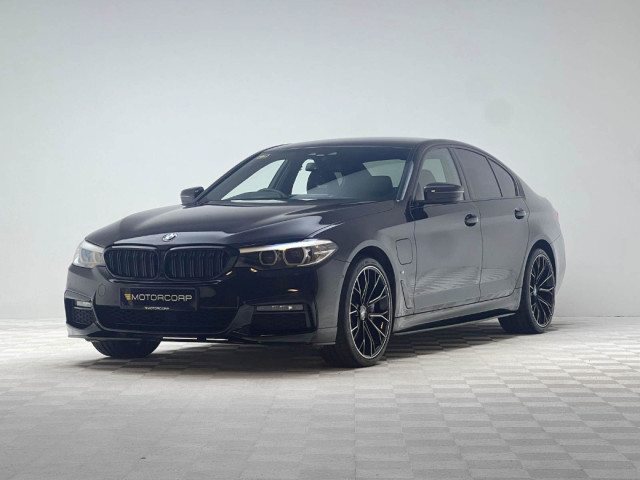 Image for 2020 BMW 5 Series 530E M SPORT