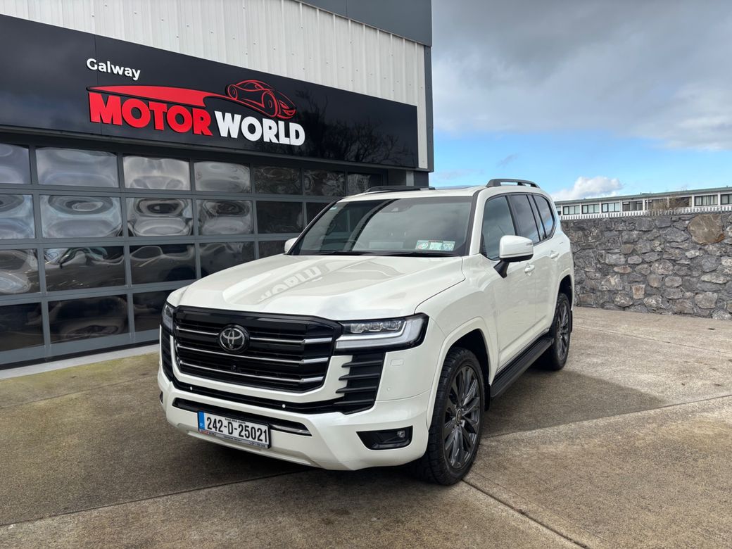 Image for 2024 Toyota Landcruiser 3.3L twin-turbo diesel 300 V6 TD AUTO