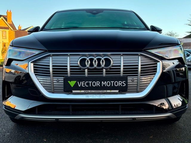 Image for 2022 Audi e-tron TECHNIK 50 QUATTRO