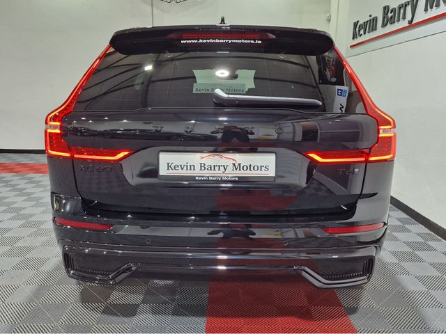 Image for 2024 Volvo XC60 T6 RECHARGE BLACK EDITION PLUS AWD AUTOMATIC **ONE OWNER / APPLE CARPLAY / BLIND SPOT ASSIST / ELECTRIC SUNROOF / ELECTRIC BOOTLID / HARMAN KARDON SOUND / 360 DEGREE CAMERA / VOLVO WARRANTY 09/2027**