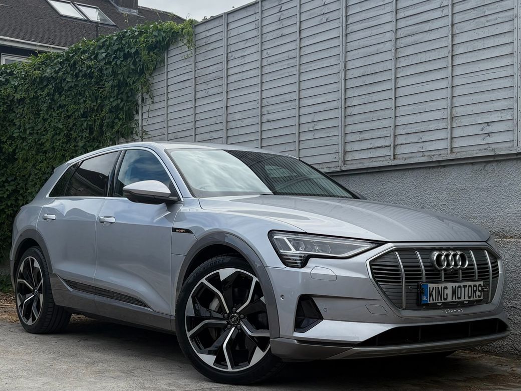 Image for 2020 Audi e-tron SPORT 50 QUATTRO / PANORAMIC ROOF / 22" ALLOYS /Leather Trim - Metropolis Valcona / NAV / PARK ASSIST / *FINANCE PACKAGES AVAILABLE* 