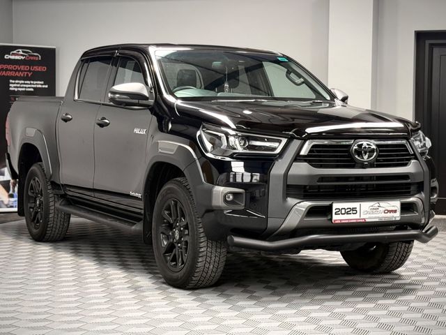 Image for 2025 Toyota Hilux INVINCIBLE-X 4WD // VAT INVOICE // SAME DAY FINANCE // TEST DRIVE TODAY