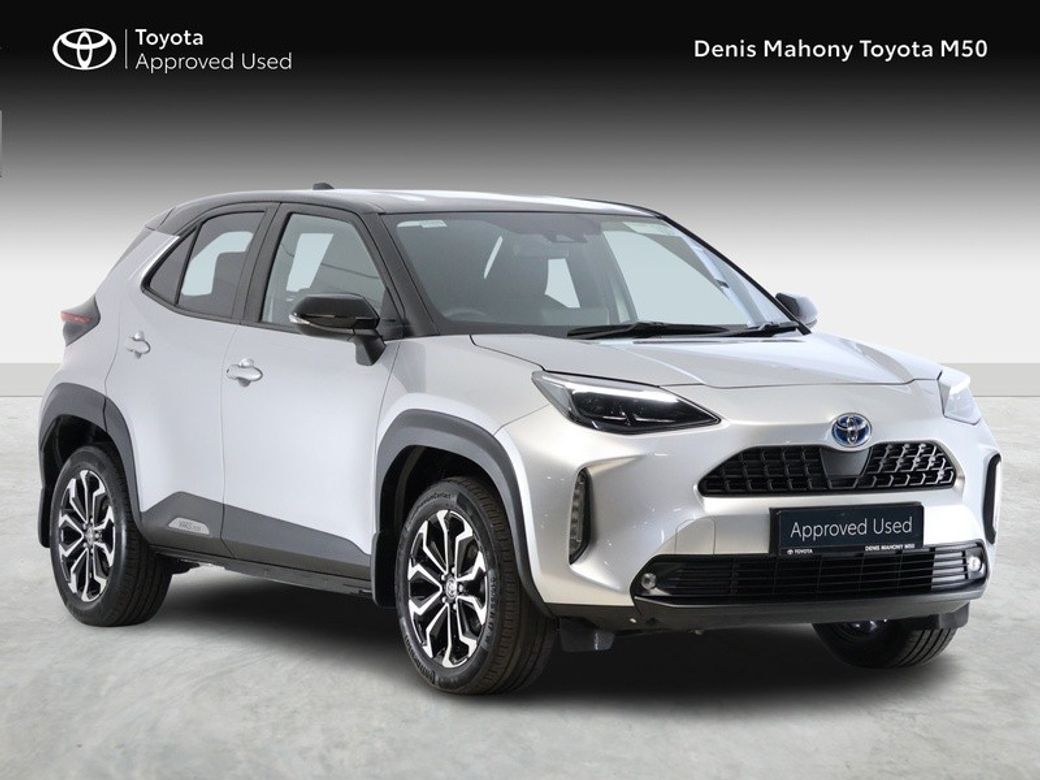 Image for 2023 Toyota Yaris Cross Luna Sport Hybrid