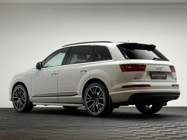 Image for 2019 Audi Q7 S LINE 3.0 TDI 272HP QUATTRO *7 SEATER*