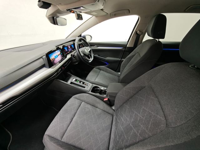 Image for 2022 Volkswagen Golf 1.0 ETSI ACTIVE Automatic, Reversing camera