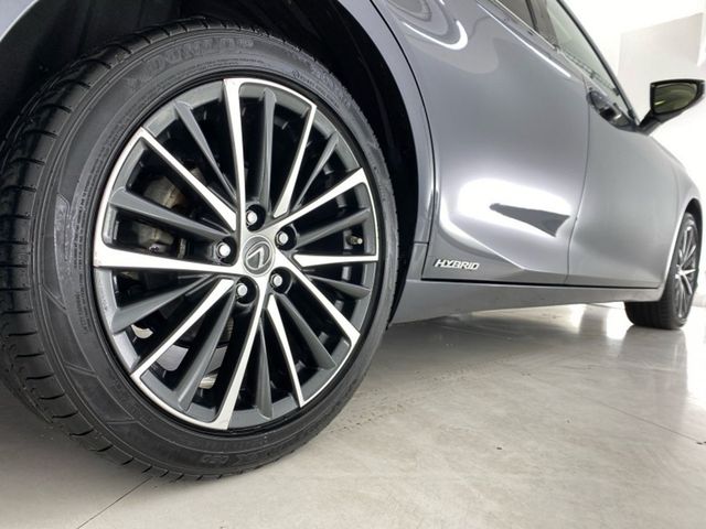 Image for 2022 Lexus ES 300h Dynamic