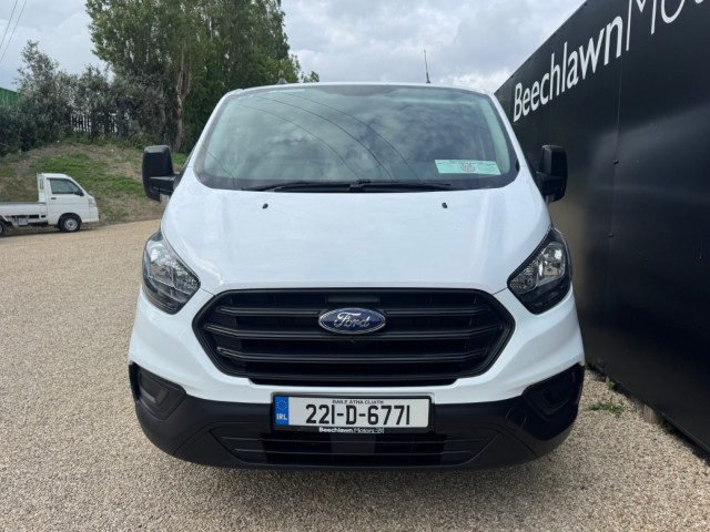 Image for 2022 Ford Transit Custom 2.0 TDCI 105 PS SWB // PRICE EXCL. VAT // FULL SERVICE HISTORY // STUNNING CONDITION // 01/27 CVRT // REVERSE CAMERA, REAR PARKING SENSORS AND BLUETOOTH // 