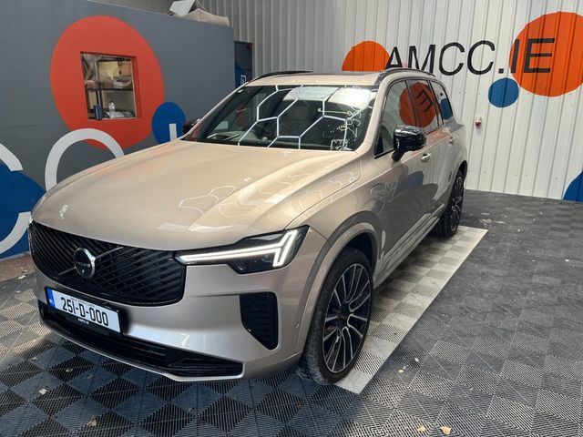 Image for 2025 Volvo XC90 2025 VOLVO XC90 ULTRA T8 PLUG-IN 2.0 AUTOMATIC / CRUISE CONTROL / PARKING CAMERA / ELECTRIC MEMORY & HEATED SEATS / PANORAMIC SUNROOF / HEATED STEERING WHEEL / 7 SEATS OPTION / APPLE CARPLAY AND MORE