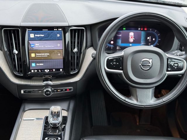 Image for 2021 Volvo XC60 B4 (197hp) Inscription Momentum Auto