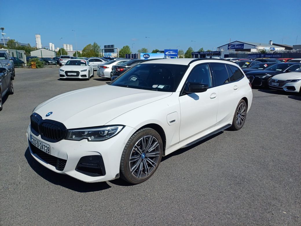 Image for 2022 BMW 3 Series G21 330e ESTATE M-SPORT AUTOMATIC 2.0 PETROL PHEV //HEAD UP DISPLAY//