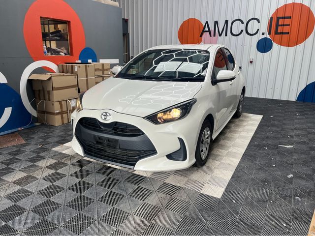 Image for 2021 Toyota Yaris 2021 TOYOTA YARIS X 1.0 AUTOMATIC / REVERSE CAMERA AND MORE