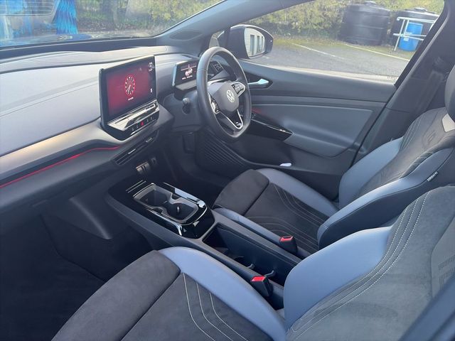 Image for 2023 Volkswagen ID.5 TECH 77kWh 174HP