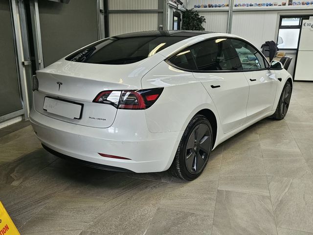 Image for 2022 Tesla Model 3 