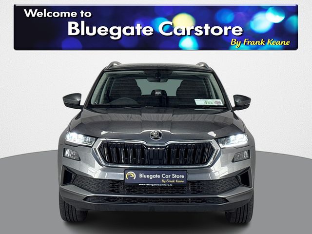 Image for 2023 Skoda Karoq AMBITION 2.0 TDI 150HP MANUAL**DIGITAL DASH**MULTIFUNCTIONAL STEERING WHEEL**DIGITAL MEDIA DISPLAY**PARKING SENSORS**APPLE CARPLAY**BLACK CLOTH INTERIOR**DUAL CLIMATE CONTROL**FINANCE ARRANGED**