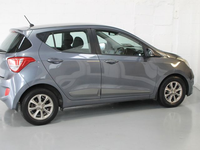 Image for 2015 Hyundai i10 Deluxe 4DR