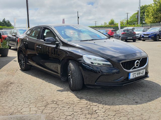 Image for 2017 Volvo V40 D2 (120hp) Momentum Edition