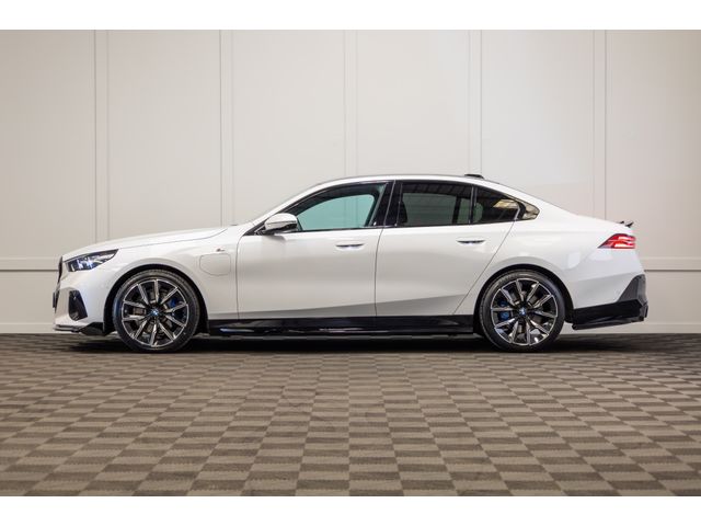 Image for 2024 BMW 5 Series 530e M-Sport