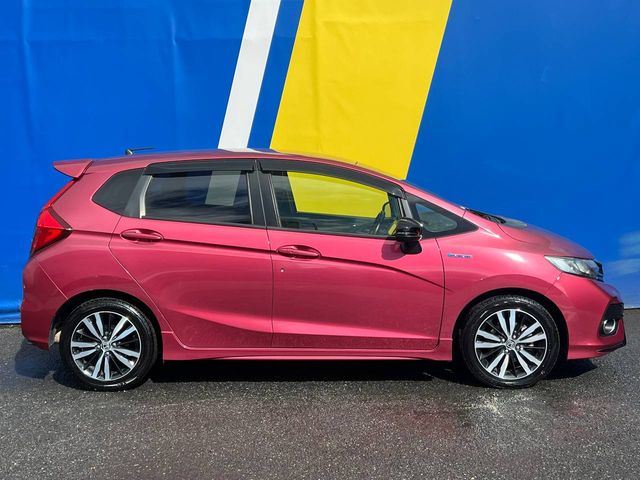 Image for 2018 Honda Fit F-PACKAGE 1.5 HYBRID AUTO // NEW 2 YEAR NCT // DIAMOND CUT ALLOYS // REVERSE CAMERA 