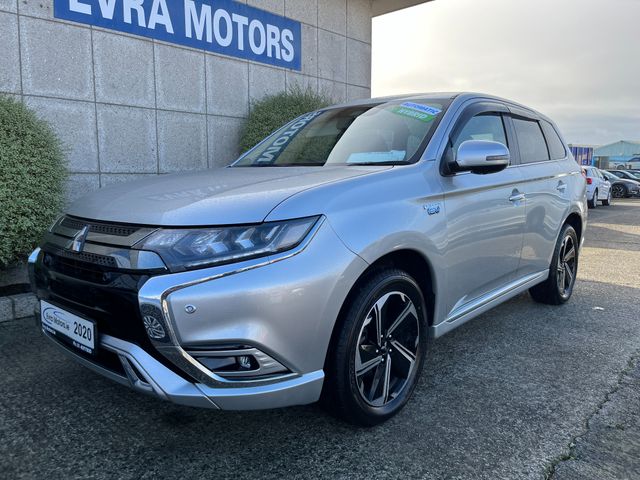 Image for 2020 Mitsubishi Outlander 4WD G PLUS PHEV 2.4 PETROL HYBRID PLUG-IN //WINTER SALE €1000 REDUCTION//HIGH SPEC//ELECTRIC FRONT SEATS//ADAPTIVE CRUISE CONTROL//HEATED STEERING WHEEL// 