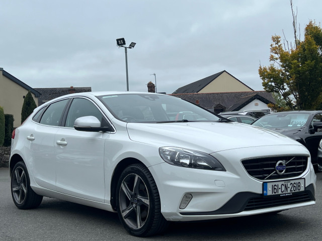 Image for 2016 Volvo V40 2.0 D2 R-DESIGN 5DR *HIGH SPEC*