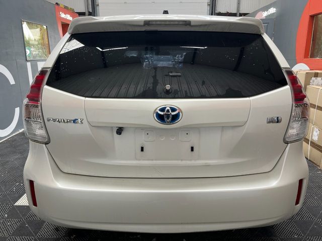 Image for 2016 Toyota Prius 2016 TOYOTA PRIUS ALPHA S 1.8 AUTOMATIC / CRUISE CONTROL / REVERSE CAMERA AND MORE
