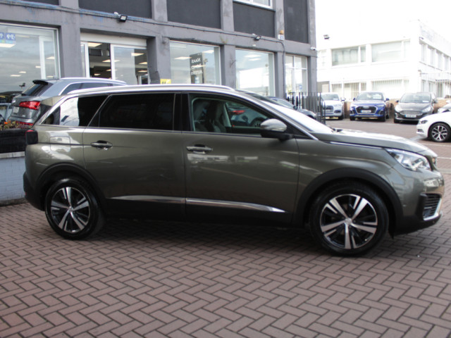 Image for 2018 Peugeot 5008 ALLURE BLUEHDI 1.5 5DR 7 SEATER MPV // WITH 158, 000 KM'S // BUY WITH CONFIDENCE AA AND SIMI APPROVED DEALER 2026 // FINANCE ARRANGED // ALL TRADE INS WELCOME //