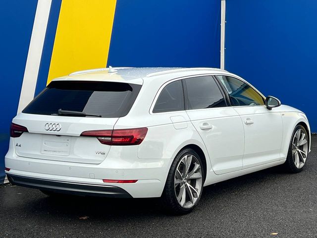 Image for 2017 Audi A4 S-LINE PACK 1.4 TFSI // NEW 19" S-LINE ALLOYS // APPLE CARPLAY/ANDROID AUTO // LEATHER POWERED HEATED SEATS