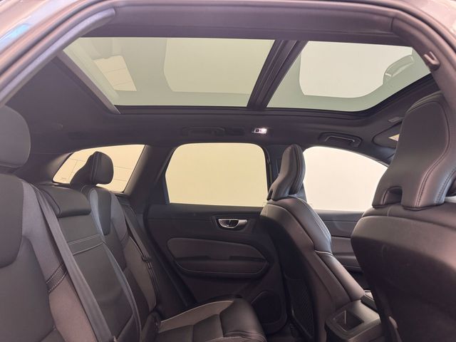 Image for 2020 Volvo XC60 T8 (390hp) PHEV R-Design Auto AWD