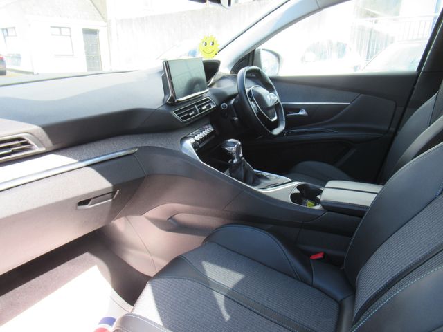 Image for 2022 Peugeot 5008 BLUEHDI S/S ALLURE PREMIUM