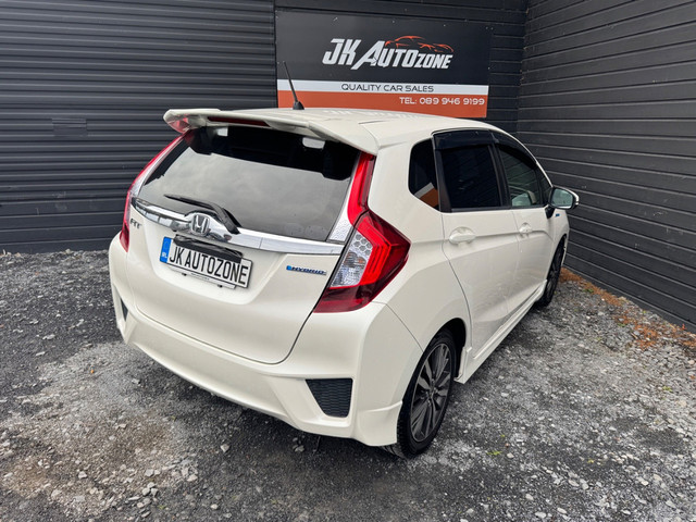 Image for 2016 Honda Fit 1.5 HYBRID AUTO