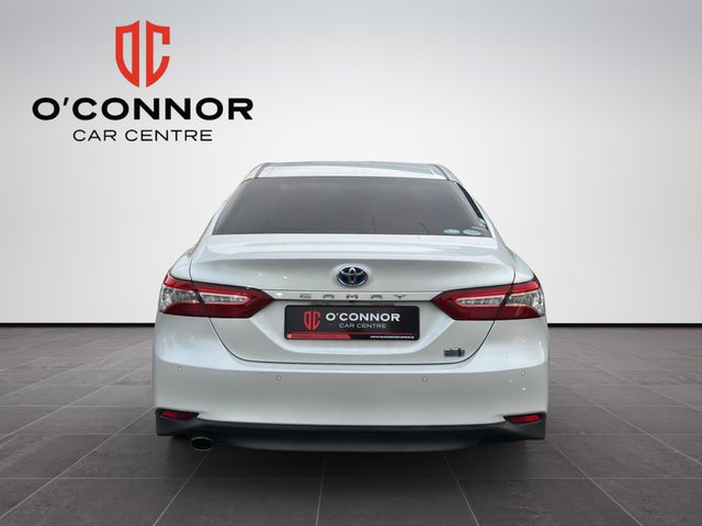 Image for 2018 Toyota Camry Executive comfort, hybrid economy and Toyota reliability — the Camry means business without the fuel bills.