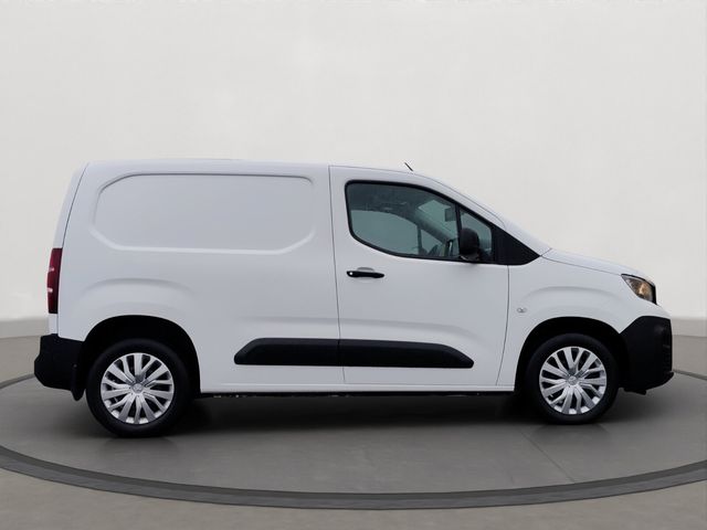 Image for 2020 Peugeot Partner 