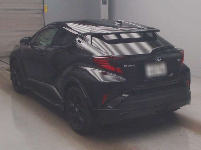 Image for 2021 Toyota C-HR Nero Leather seats Kit