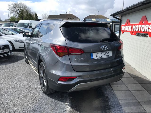 Image for 2017 Hyundai Santa Fe 