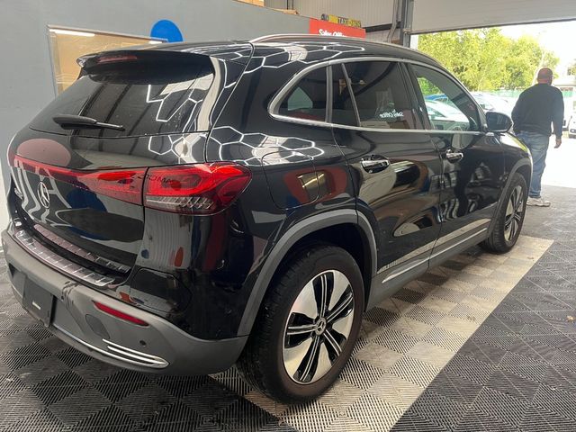 Image for 2022 Mercedes-Benz EQA 2022 MERCEDES-BENZ EQA 250 AUTOMATIC / CRUISE CONTROL / 360 CAMERA / ELECTRIC MEMORY & HEATED SEATS / PADDLE SHIFTERS / AMBIENT LIGHTS AND MORE