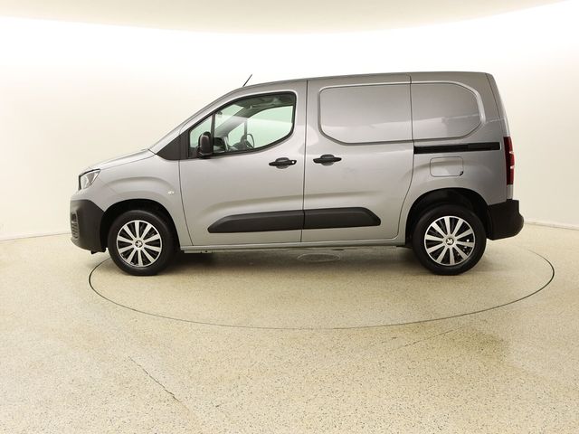 Image for 2022 Peugeot Partner 