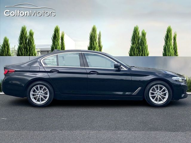 Image for 2023 BMW 5 Series SE 520d (MHT)