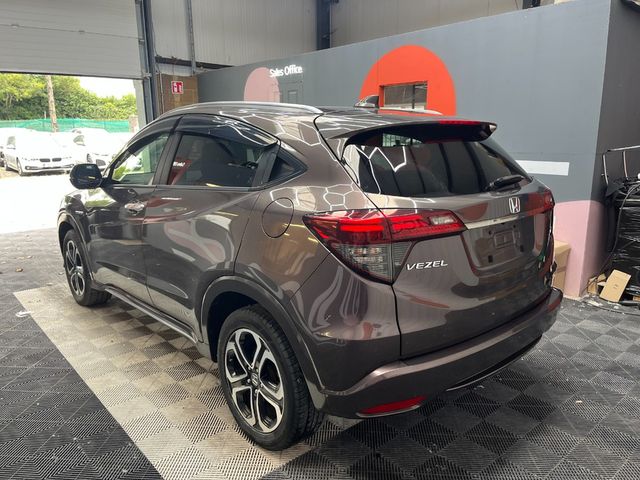 Image for 2018 Honda Vezel 2018 HONDA VEZEL HYBRID Z 1.5 AUTOMATIC / CRUISE CONTROL / PARKING CAMERA / HEATED SEATS AND MORE