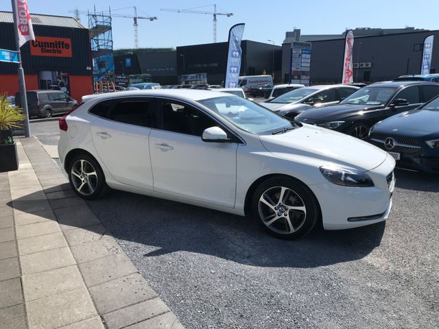 Image for 2016 Volvo V40 2.0 D4 (190hp) ES