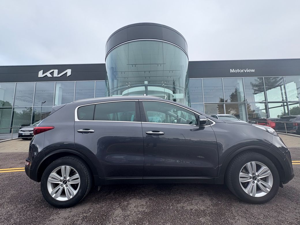 Image for 2017 Kia Sportage 1.7 CRDi 3 Sat Nav 2WD, Bluetooth, sat nav, reversing camera, 6 speed transmission, cruise control, 