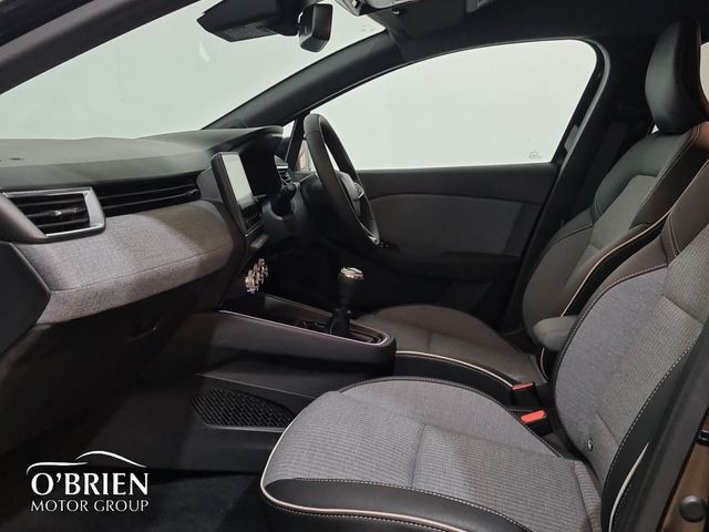 Image for 2025 Renault Clio TCe 90 DFull Techno