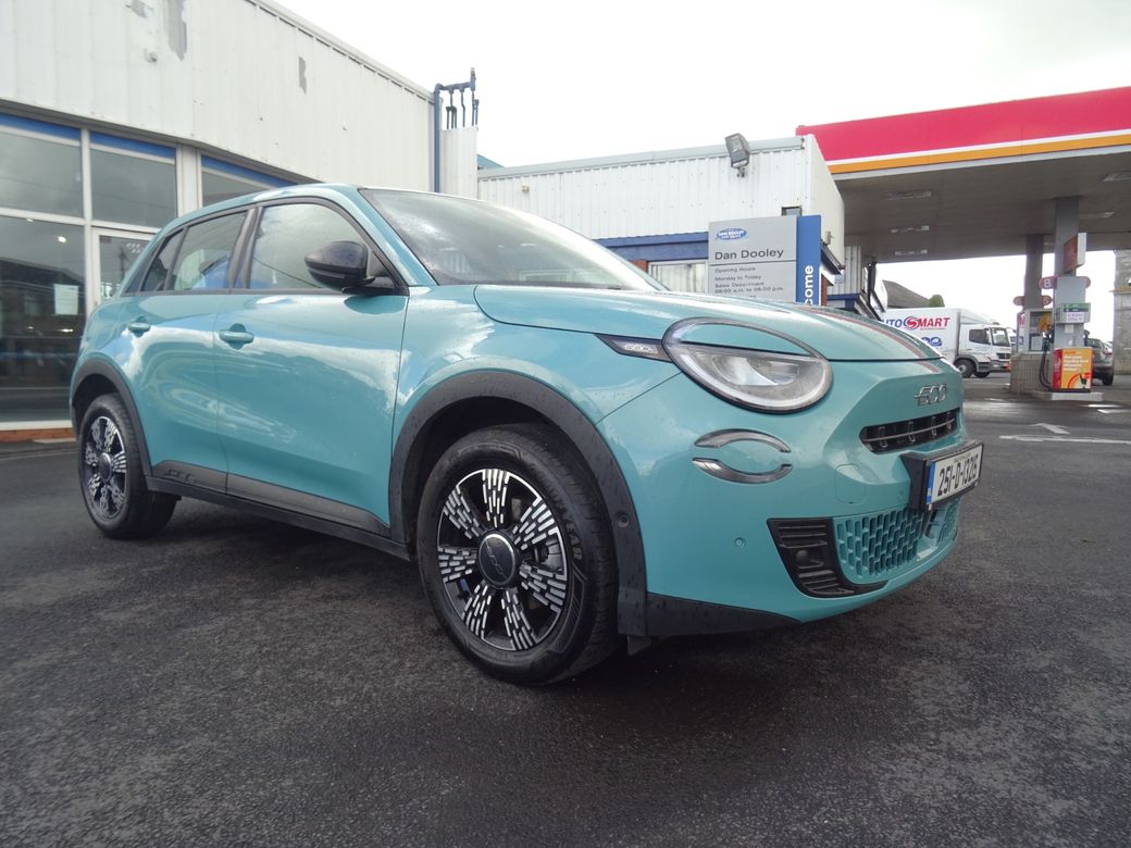 Image for 2025 Fiat 600 Dolcevita 1.2 Hybrid Edct