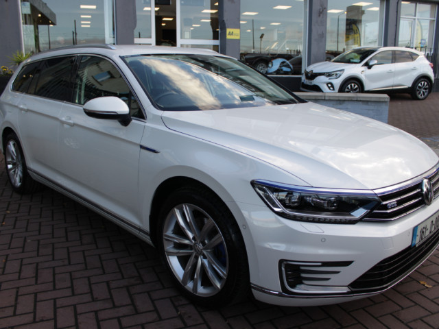 Image for 2016 Volkswagen Passat GTE ADVANCE HYBRID 5DR ESTATE AUTOMATIC //. 1 OWNER WITH ONLY 77, 000 KMS // BUY WITH CONFIDENCE AA AND SIMI APPROVED DEALER 2025 // FINANCE ARRANGED // ALL TRADE INS WELCOME //